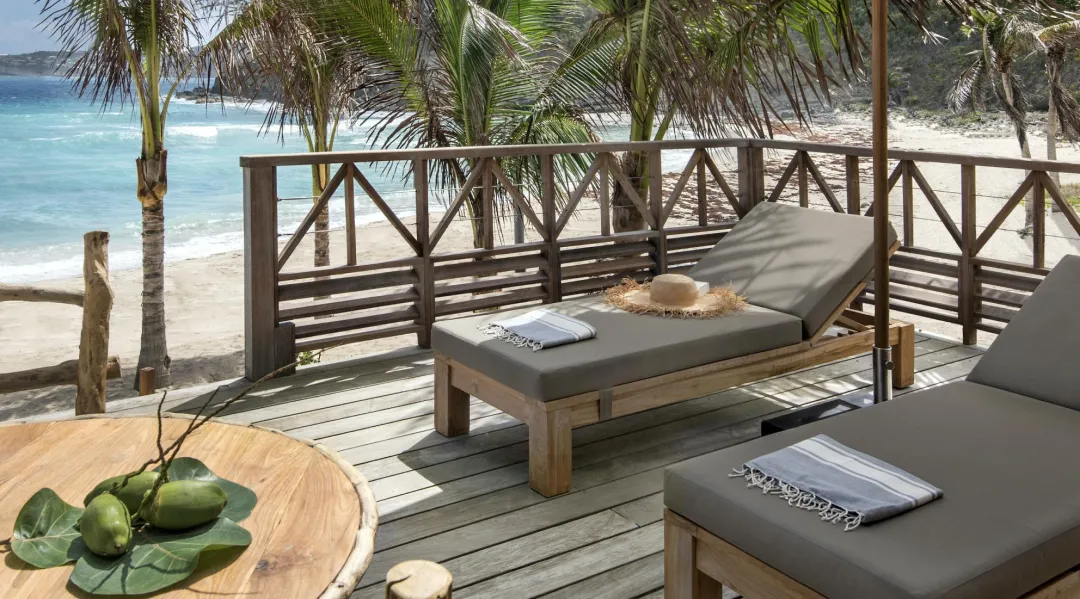 Odysseys Travel - Hotel Manapany - Rooms - Beach Family Suite - Terrace