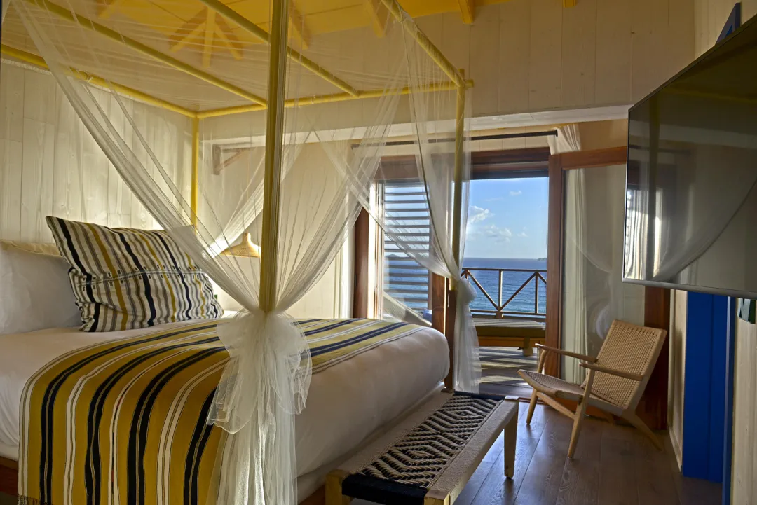 Odysseys Travel - Hotel Manapany - Rooms - Panoramic Suite - Bedroom