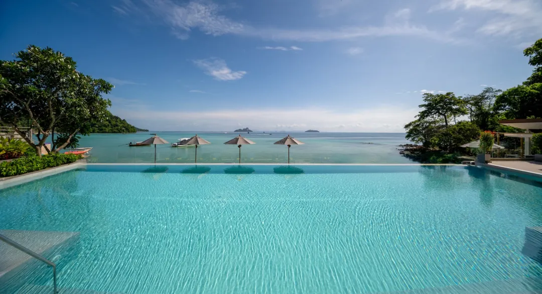 Odysseys Travel - Centara Villas Phi Phi Island - Infinity Pool