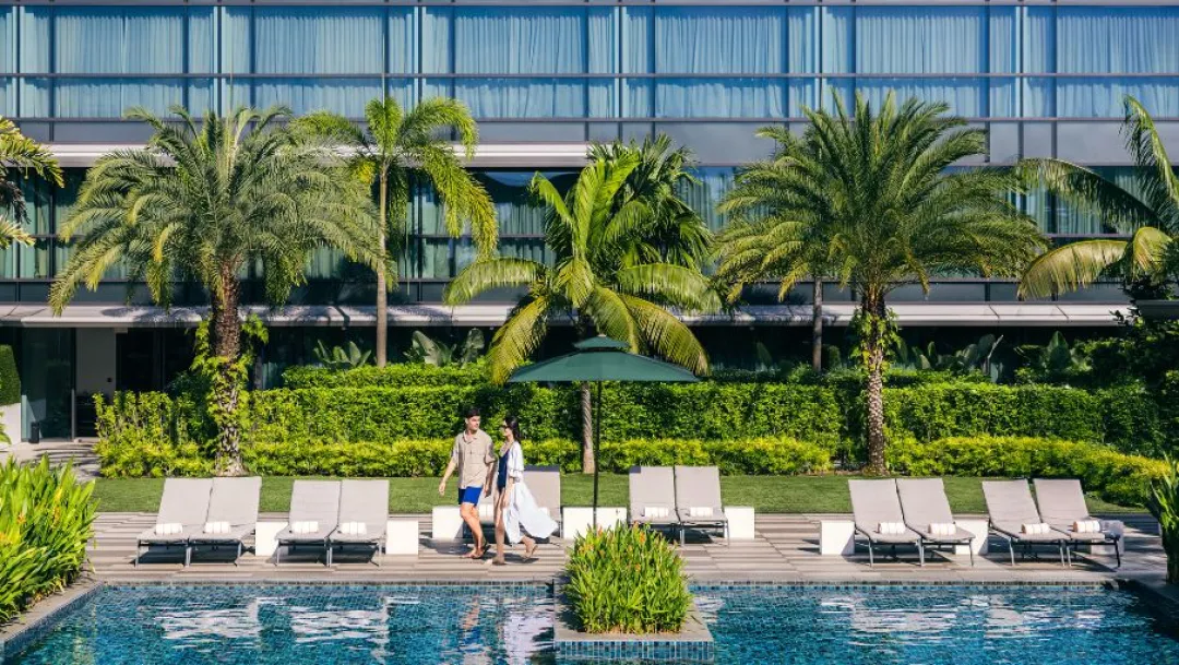 Dusit Thani Laguna Singapore - Pool Lounge