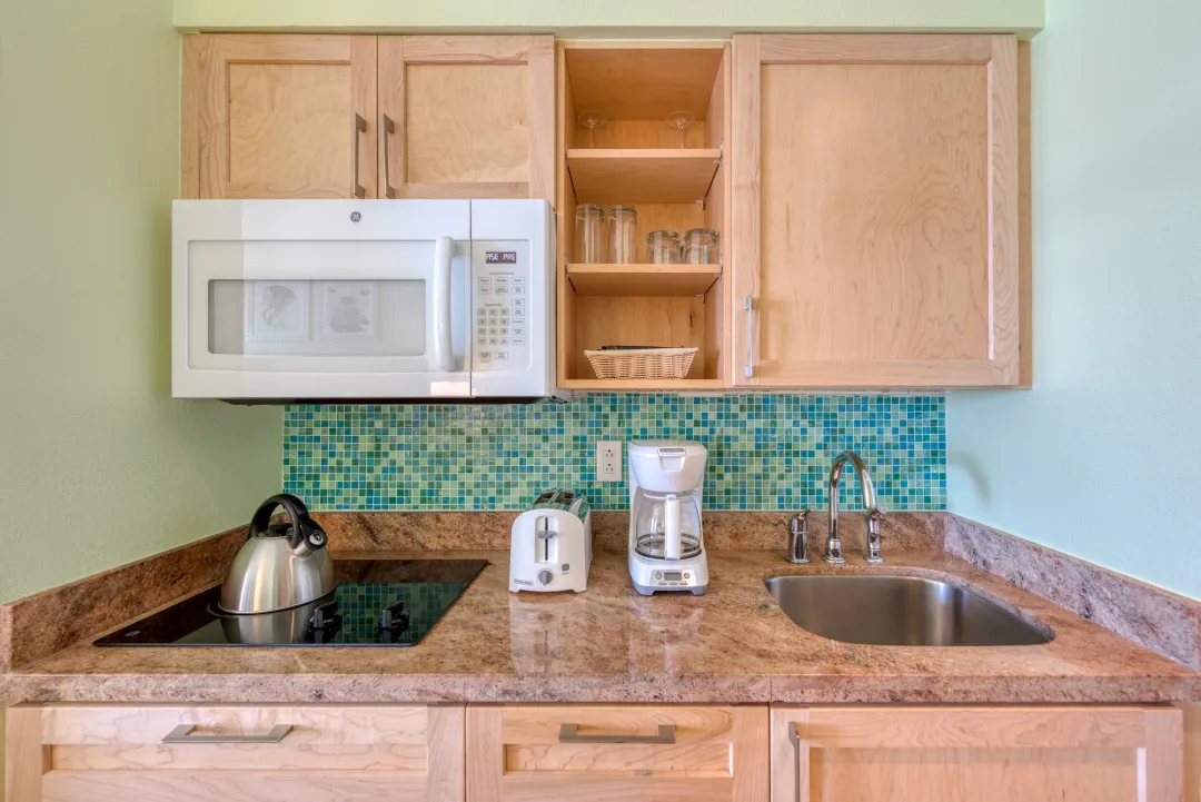 Odysseys Travel - Oyster Bay Beach Resort - Studio - Kitchenette