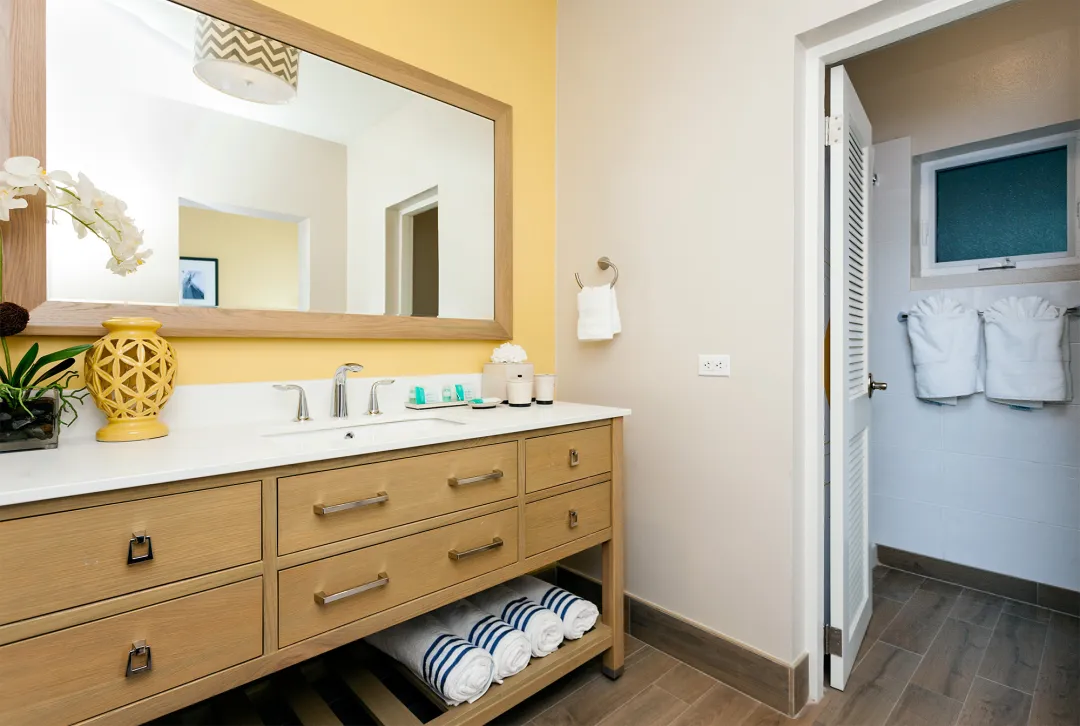 Odysseys Travel - Oyster Bay Beach Resort - Ocean Front Courtyard Room - Bathroom