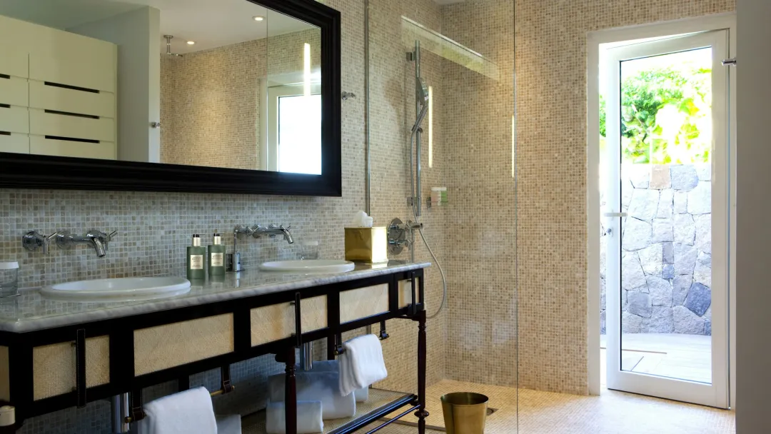 Odysseys Travel - Airelles Le Guanahani, Saint-Barthelemy - Ocean Cove Room - Bathroom