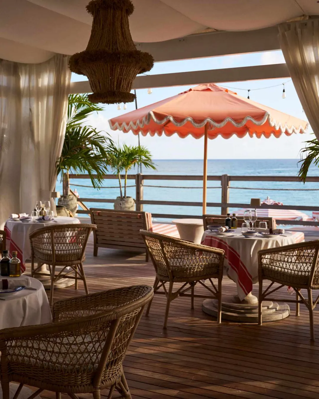las-din-restaurant-la-spiaggia01