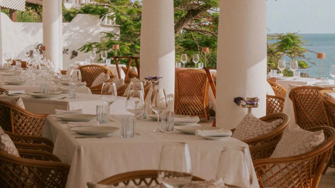 Odysseys Travel - La Samanna St Martin, Caribbean - L'Oursin - Interior set up
