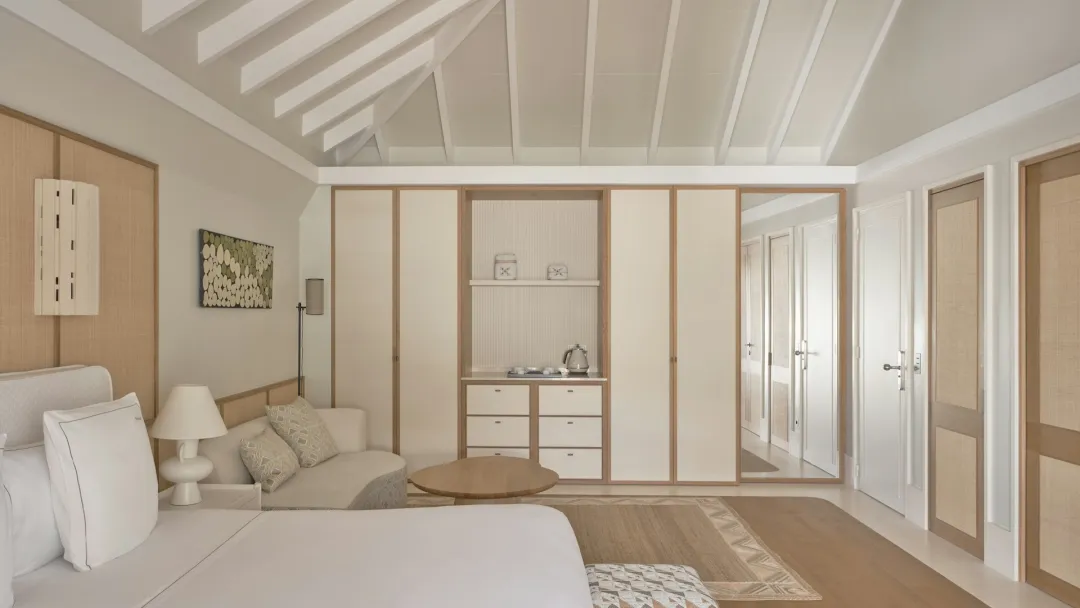Odysseys Travel - Cheval Blanc St Barth - Tropical Room - Bedroom