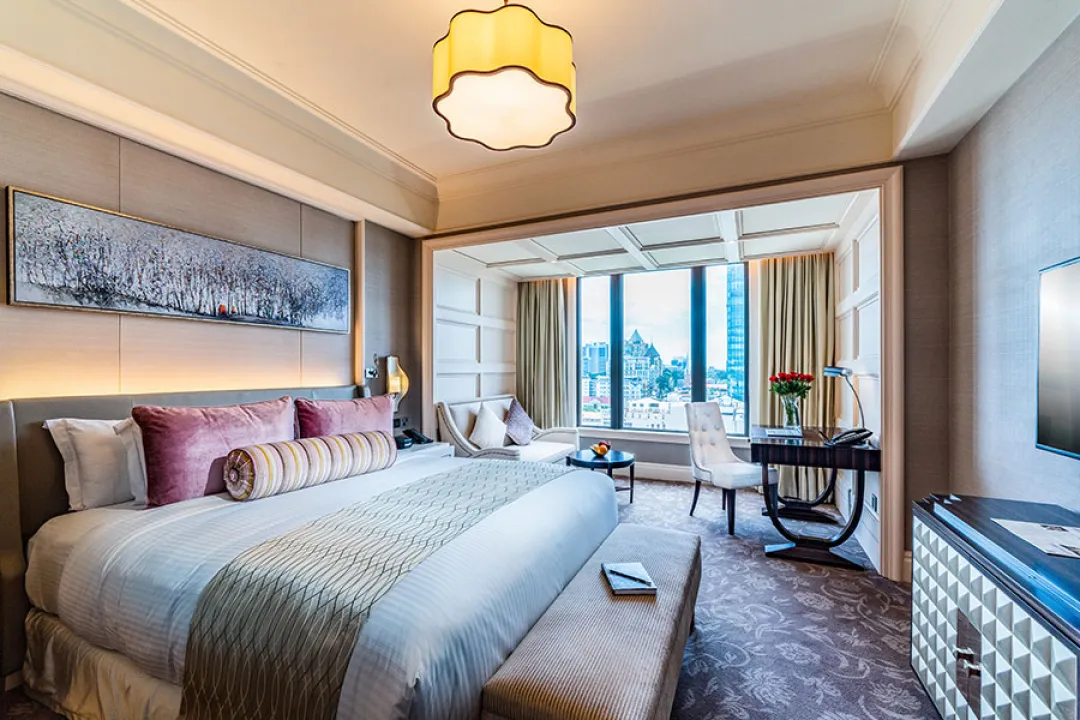 Odysseys Travel - Caravelle Hotel - Rooms - Signature Premium Room - Bedroom