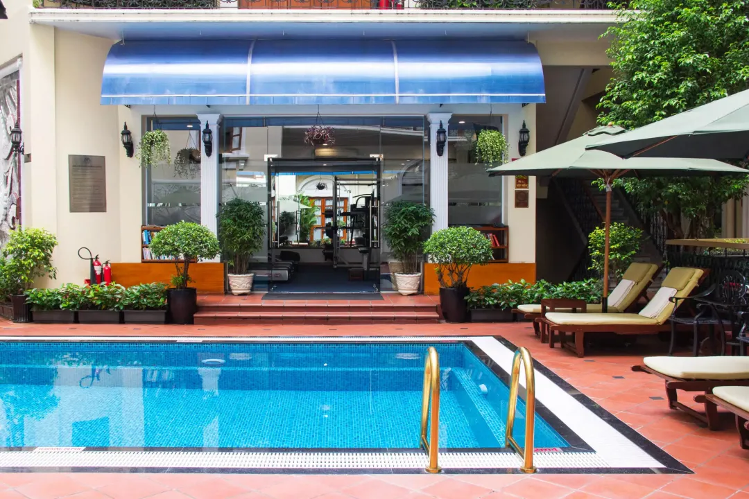 Odysseys Travel - Hotel Majestic Saigon - Poolside Terrace