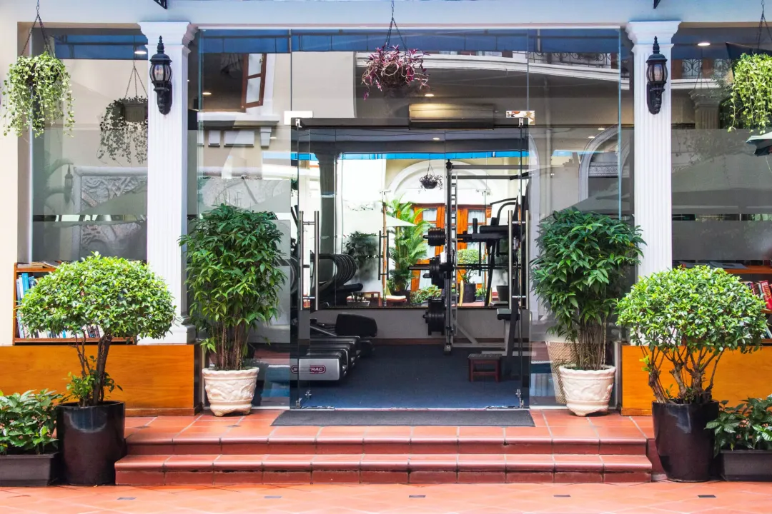 Odysseys Travel - Hotel Majestic Saigon - Entrance Terrace