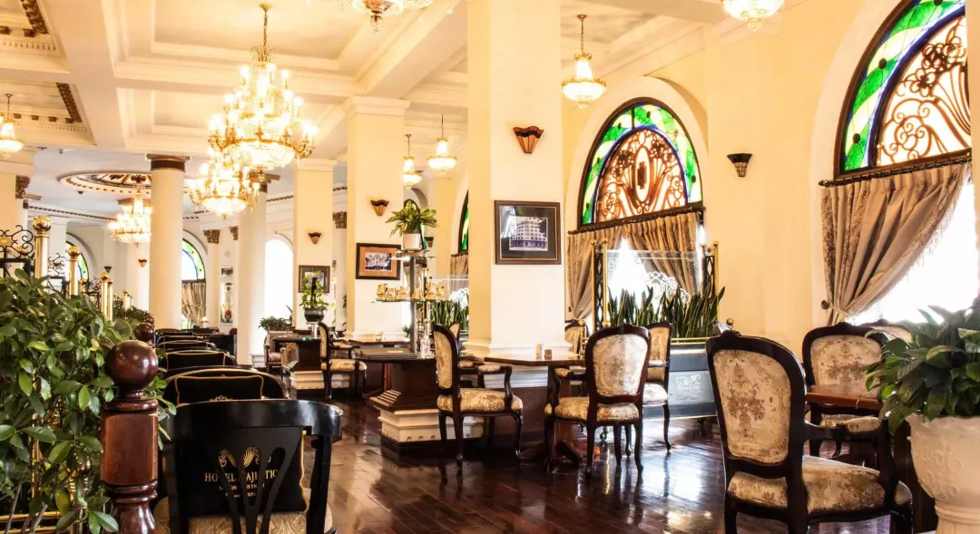 Odysseys Travel - Hotel Majestic Saigon - Catinat Lounge - Lounge Area