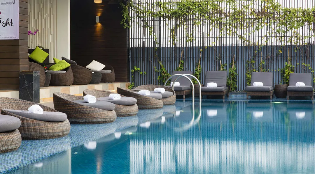 Odysseys Travel - Liberty Central Saigon Riverside - Pool Loungers
