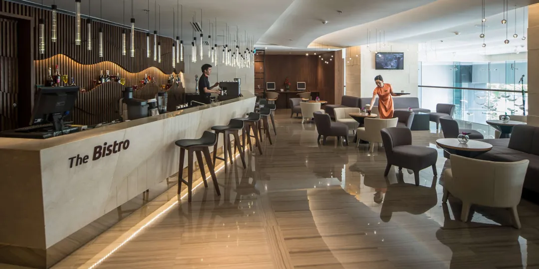 Odysseys Travel - Liberty Central Saigon Riverside - The Bistro - Bar and Dining Area