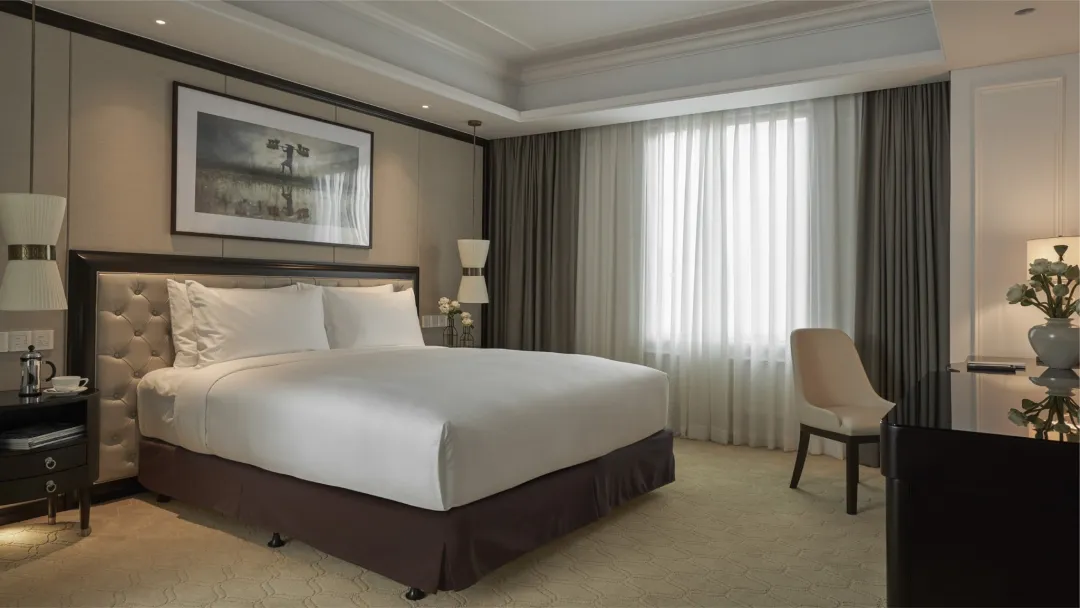Odysseys Travel - Mai House Saigon - Rooms - Deluxe Room - Bedroom