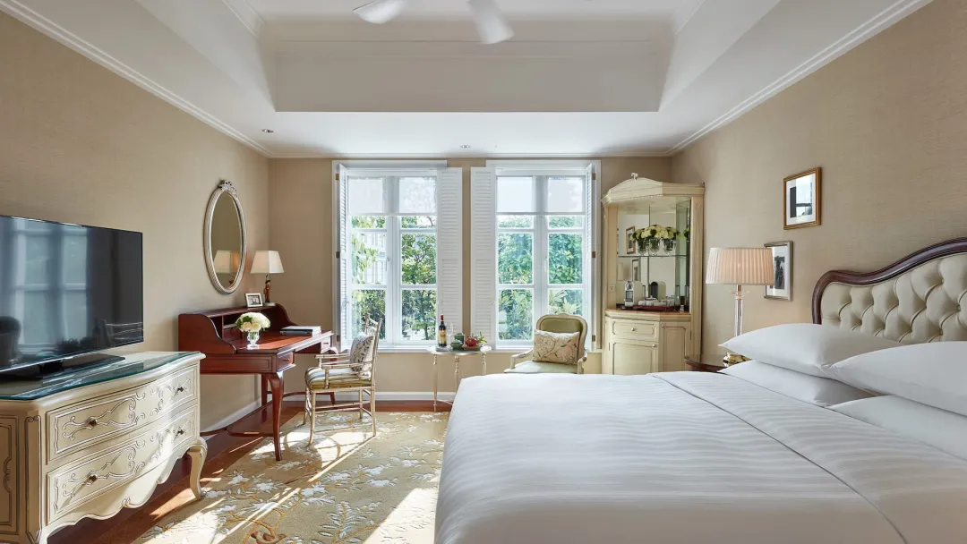 Odysseys Travel - Park Hyatt Saigon - Rooms - Garden View Room - Bedroom
