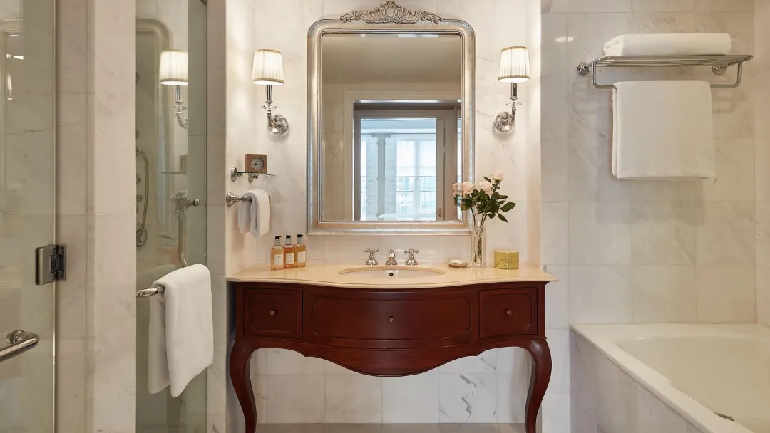 Odysseys Travel - Park Hyatt Saigon - Rooms - Park Suite - Bathroom