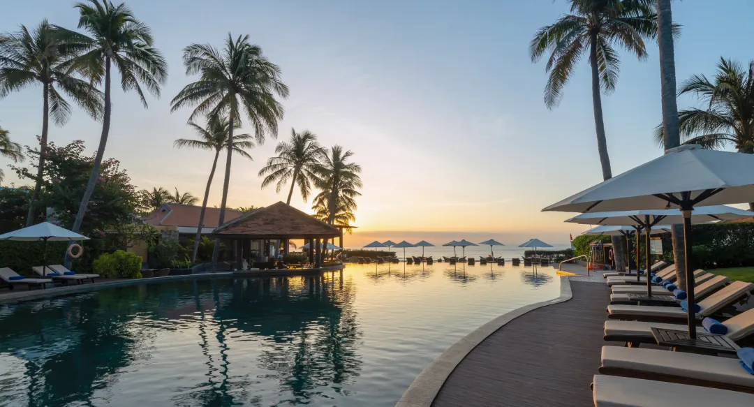 Odysseys Travel - Anantara Mui Ne Resort - Pool at Dusk