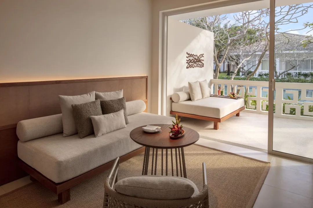 Odysseys Travel - Azerai Ke Ga Bay - Rooms - Deluxe Suite with Pool View - Lounge Reading Corner