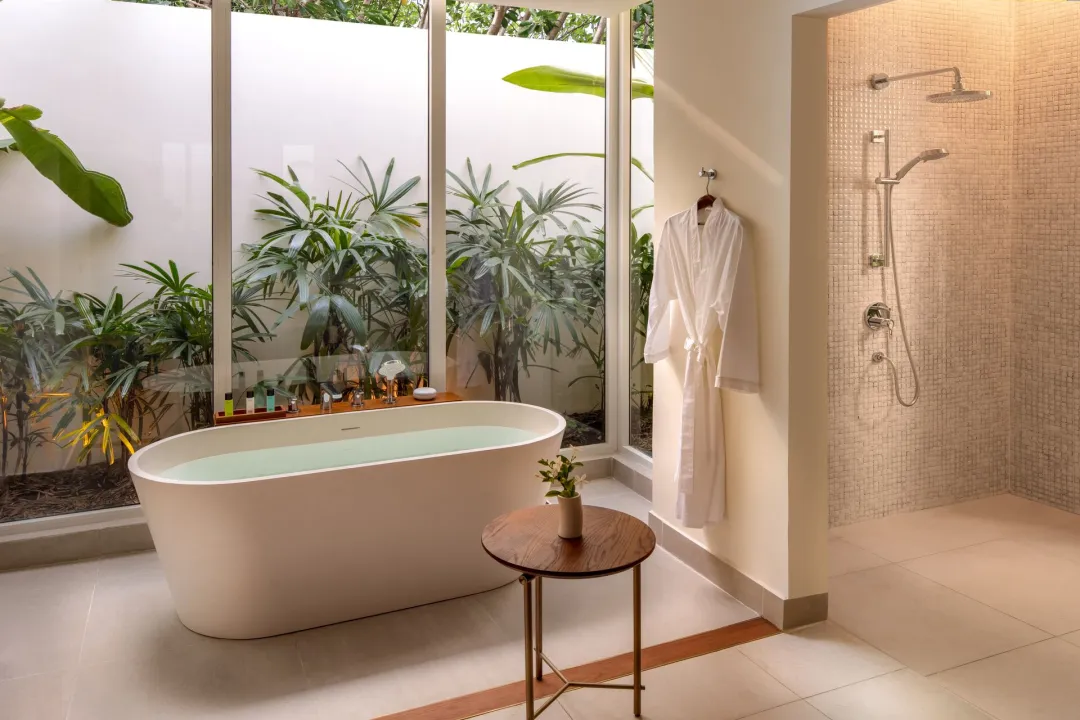 Odysseys Travel - Azerai Ke Ga Bay - Rooms - Pool Villa - Bathroom