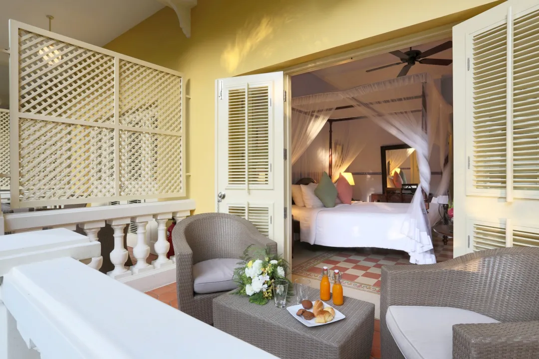 Odysseys Travel - La Veranda Resort Phu Quoc - MGallery Collection - Rooms - Deluxe Garden - Terrace Lounge