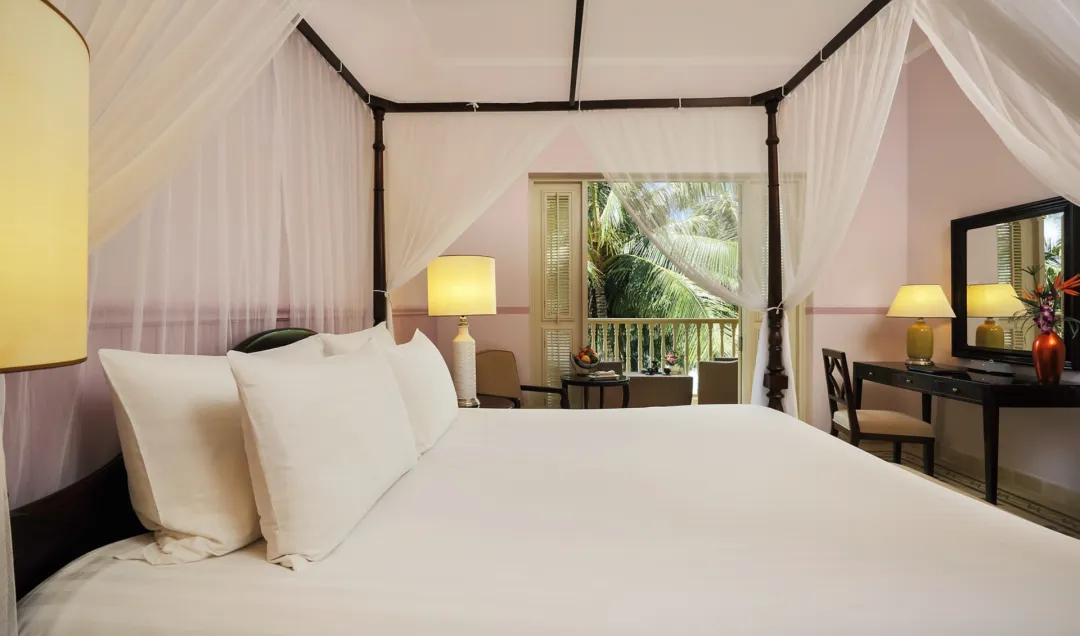 Odysseys Travel - La Veranda Resort Phu Quoc - MGallery Collection - Rooms - Premier Garden - Bed Detail
