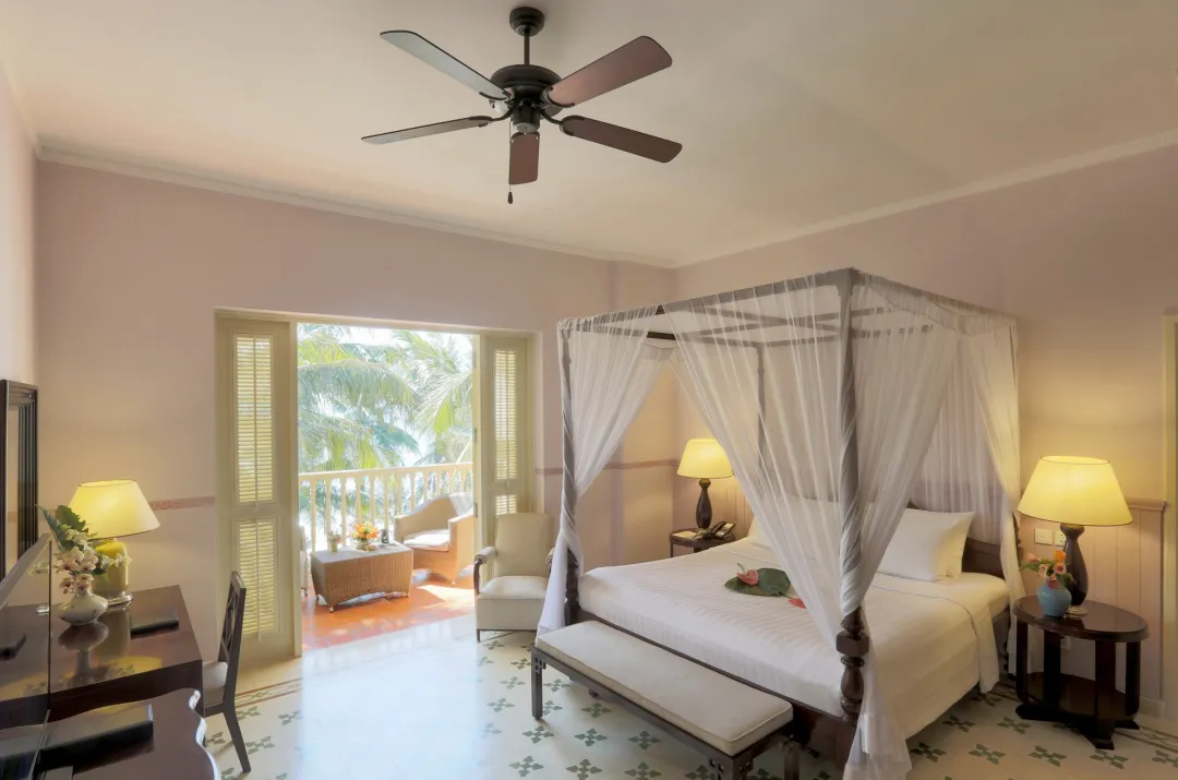 Odysseys Travel - La Veranda Resort Phu Quoc - MGallery Collection - Rooms - Premier Ocean - Bedroom