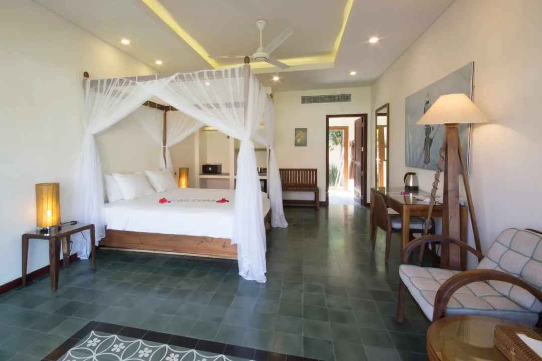Odysseys Travel - Cassia Cottage Phu Quoc - Rooms - Premium Sea Front Guest Room - Bedroom