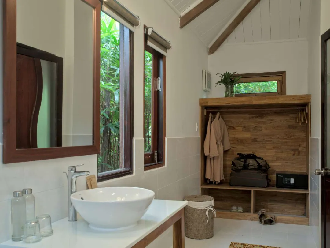 Odysseys Travel - Cassia Cottage Phu Quoc - Rooms - Garden Cottage Guest Room - Bathroom
