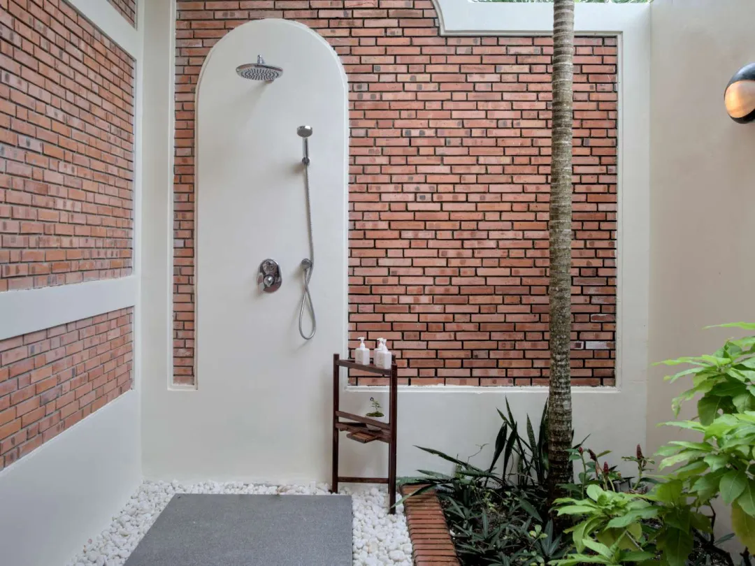Odysseys Travel - Cassia Cottage Phu Quoc - Rooms - Modern Premium Guest Room - Outdoor Shower