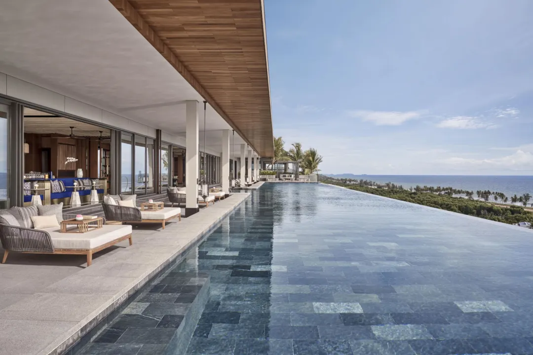 Odysseys Travel - Regent Phu Quoc - Regent Club Infinity Pool