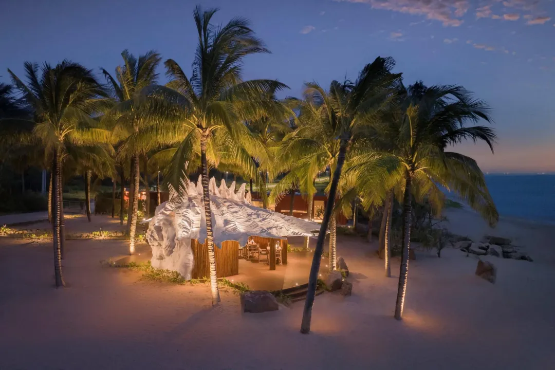 Odysseys Travel - Regent Phu Quoc - Aqua Bar & Lounge - Beachfront Lounge