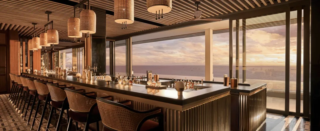 Odysseys Travel - Regent Phu Quoc - Fu Bar - Bar Counter
