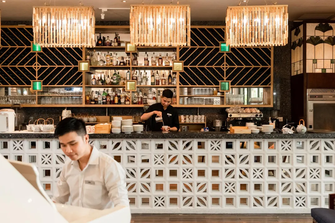Odysseys Travel - Salinda Resort Phu Quoc Island - Salinda Restaurant - Bar Counter