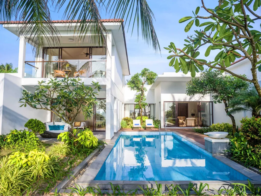 Odysseys Travel - Vinpearl Resort & Spa Phu Quoc - Villa Pool Exterior