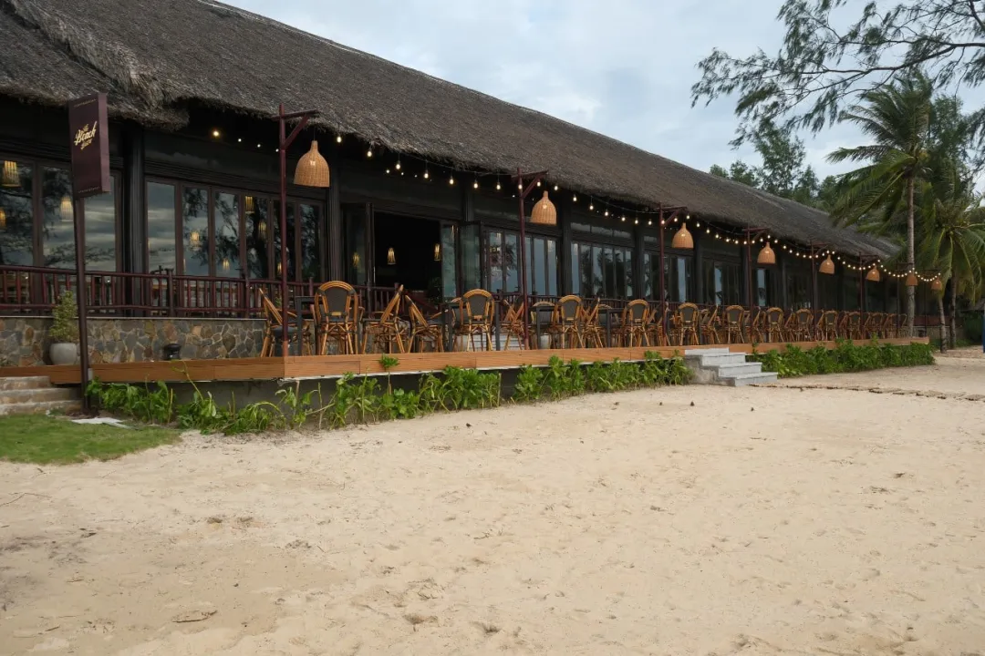Odysseys Travel - Vinpearl Resort & Spa Phu Quoc - Beachfront Pavilion