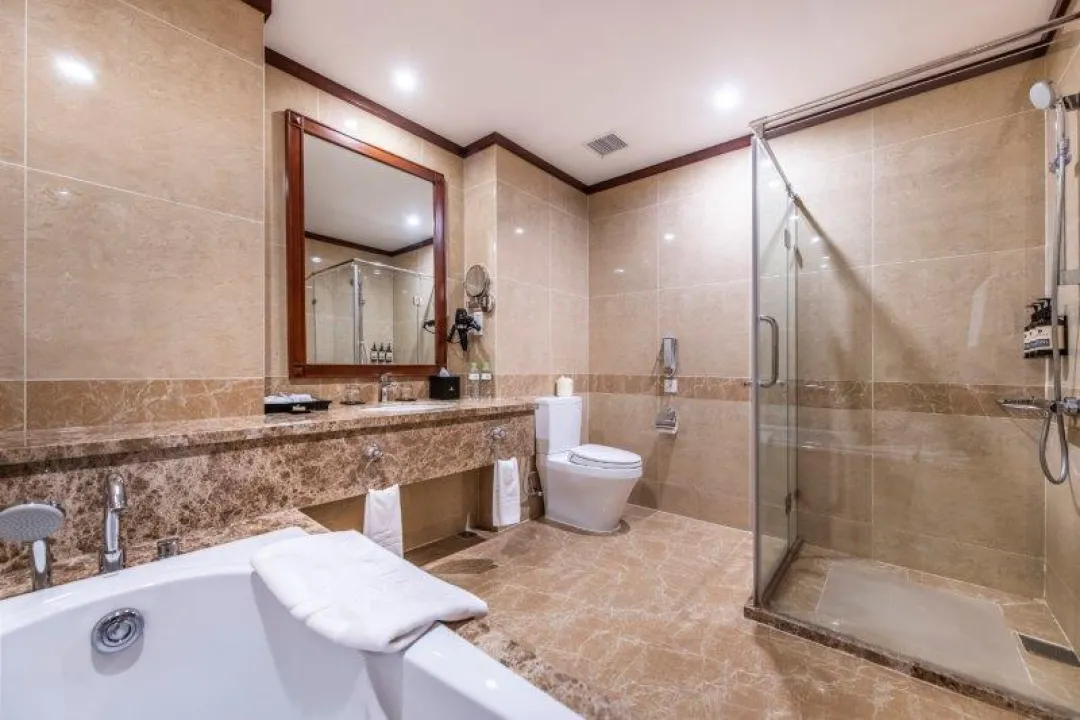 Odysseys Travel - Vinpearl Resort & Spa Phu Quoc - Rooms - Deluxe Ocean View Room - Bathroom