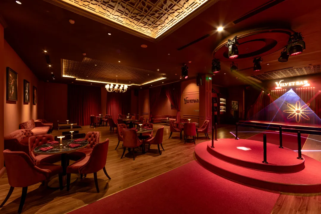 Odysseys Travel - Vinpearl Wonderworld Phu Quoc - Velvet Bar - Interior