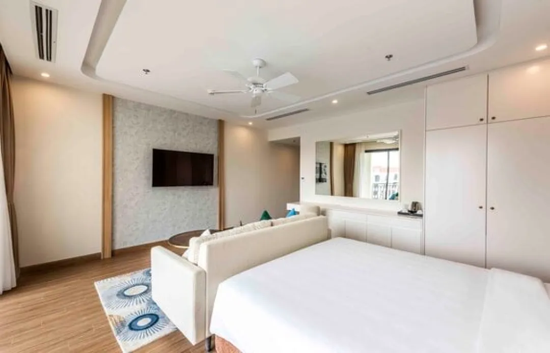 Odysseys Travel - VinHolidays Fiesta Phu Quoc - Rooms - Studio Suite - Bedroom
