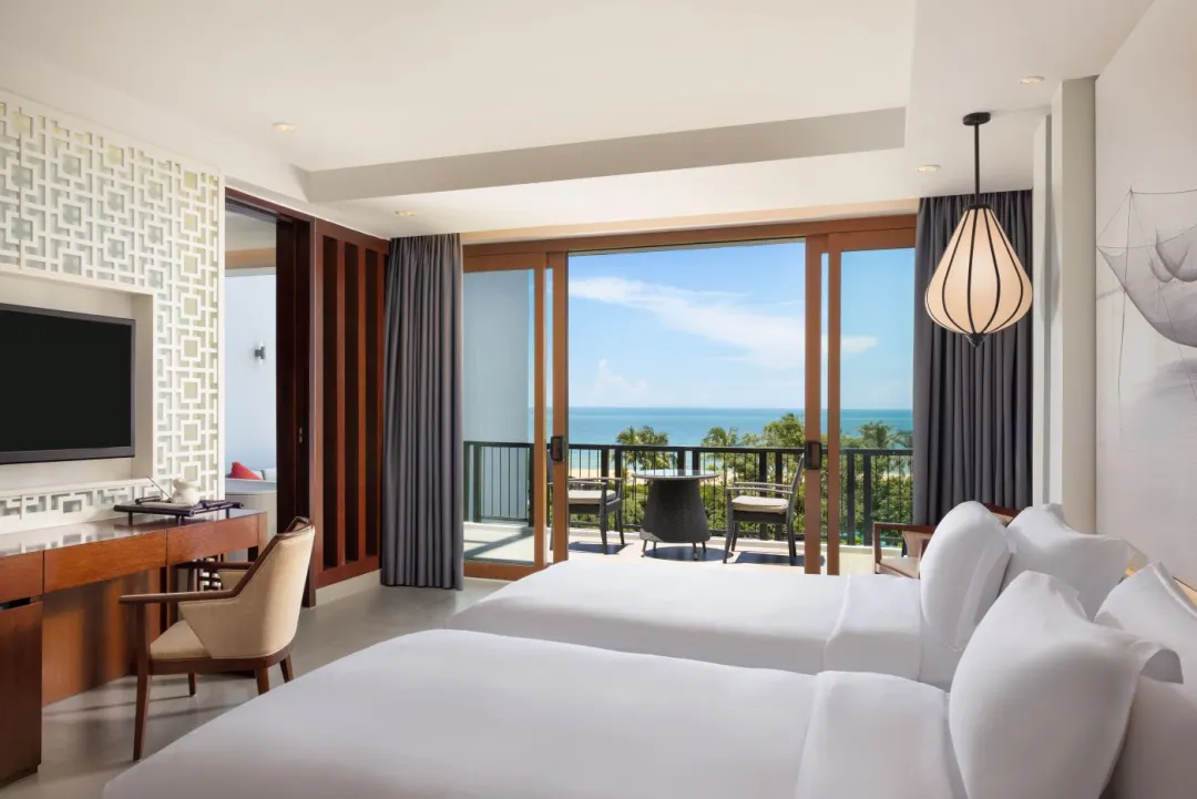 Odysseys Travel - Angsana Lang Co - Rooms - Seaview Balcony King Grand - Twin Bedroom